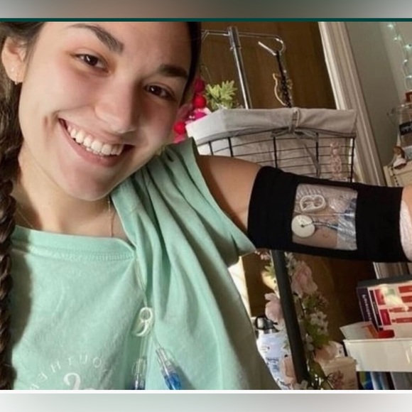 Care wear ultra-soft Antimicrobial PICC Line Cover. Fits 15”-17” Bicep, Unisex - Picture 5 of 7